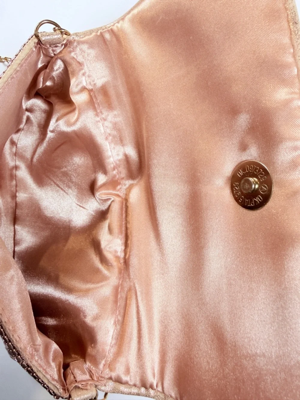 Metallic Rose Gold Clutch Crossbody Bag with Gold Chain‎ Detachable Strap